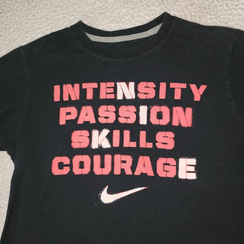 Nike Graphic Work Out Teeshirt Large - Picture 9 of 11
